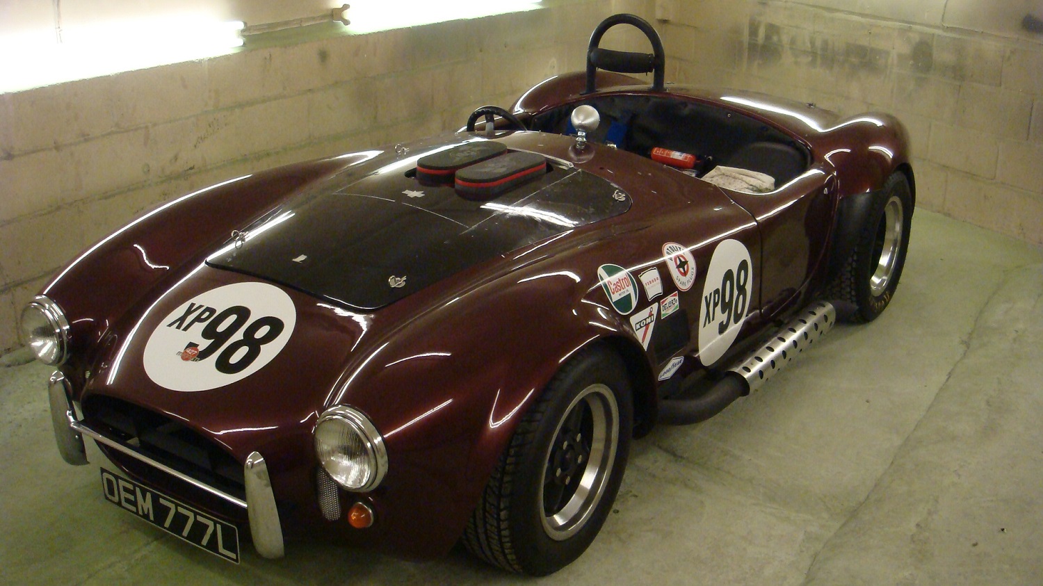 AC Cobra paintwork | AC Cobra body repairs | AC Cobra Restoration | AC Cobra UK| classic car restoration uk | classic american car restoration uk AC Cobra